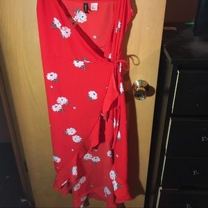 h&m divided flamenco floral style dress